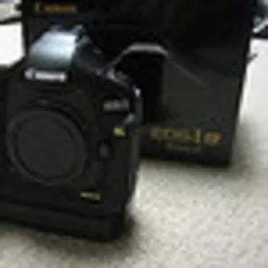 Canon EOS-1D MARK-IV with TS-E 24mm f/3.5L II Tilt-Shift Lens