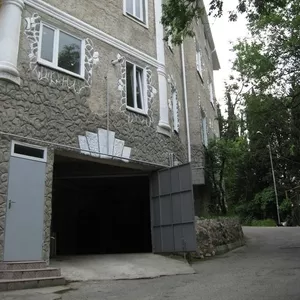 СДАМ ДОМ В ЯЛТЕ ПО ЦЕНЕ КВАРТИРЫ