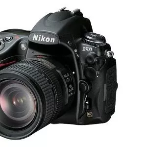 Nikon D700 Лічбавыя люстраныя фотакамеры з Nikon AF-S VR 24-120mm аб'е