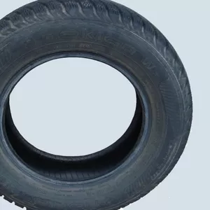 Продам 4 зимние шины 175/70 R13 Nokian W+ 