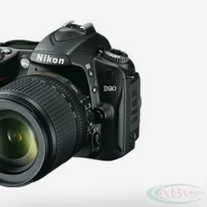 Nikon D90  kit 18-105