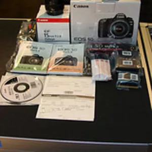 Canon EOS 5D Mark II With Lens