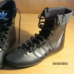 Новые кроссовки высокие adidas женские