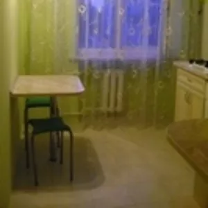 Сдам посуточно 1ком.квартиру ул.московская 0975184815  0936048838я