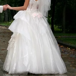 СРОЧНО продам шикарное свадебное платье б/у