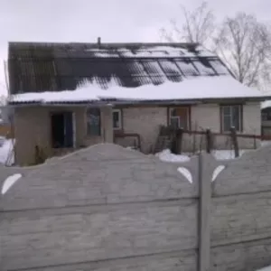 Продам пол-дома,  не требует ремонта. Очень теплый дом 