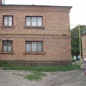 Продам 2.к квартиру в г. Ромны в центре