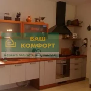 Оренда особняка по вул Азовська