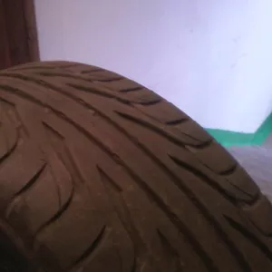215/45/17 Nokian Б/У
