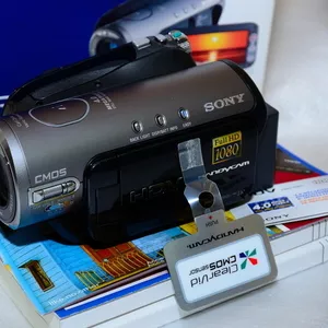 Продается новая видеокамера Sony HDR-HC3