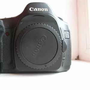 Продам Canon EOS 5D Mark|   body