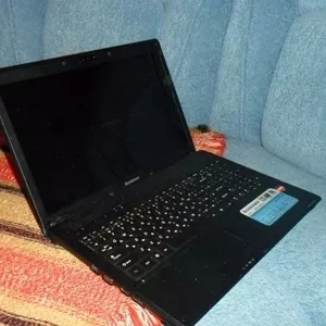 Продам нерабочий ноутбук Lenovo G560 на запчасти . 