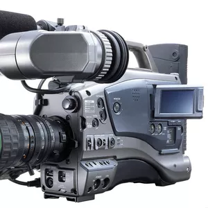 Профессиональную видеокамеру JVC GY-DV5000