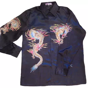 Продам эффектную мужскую рубашку с драконами
