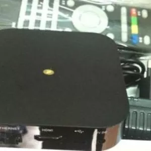 Приставка Smart TV Android TV BOX AT818