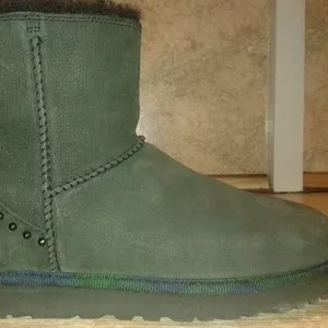 Продам  UGG Mini Rock