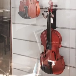 Продаются новые заводские скрипки!