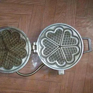 Немецкая  электровафельница 