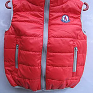 Детские жилетки Moncler 