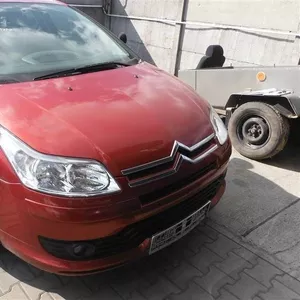 Citroen C4 капот бампер фара крило дверь радіатор скло