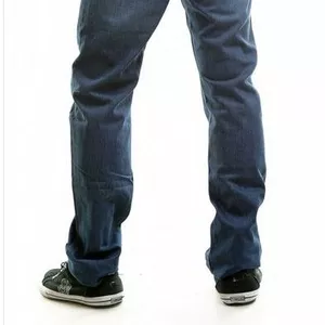 продам джинсы мужские с отстрочкой на кармане