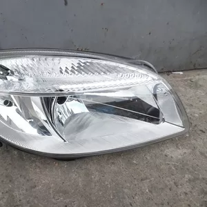 Фара правая Skoda Fabia 2 07-10 Фабия 107182