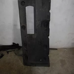 Защита днища правая Skoda Octavia A-5 04-09 Октавиа 108763