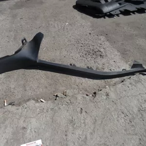Оббивка арки колес левая Skoda Octavia A-5 04-09 Октавиа 108416