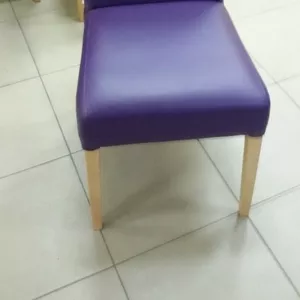 Продам мягкие стулья кожзам бу