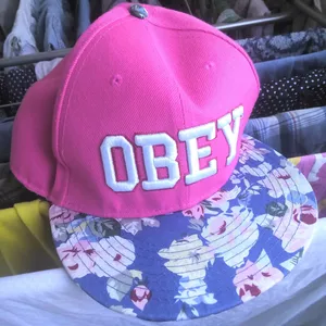 Кепка obey,  котон. Новая.