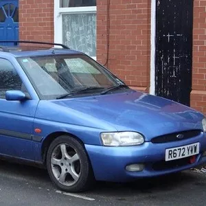 Ford Escort капот бампер фара крило 