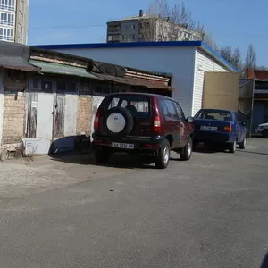 Продам кирпичный гараж на Сырце