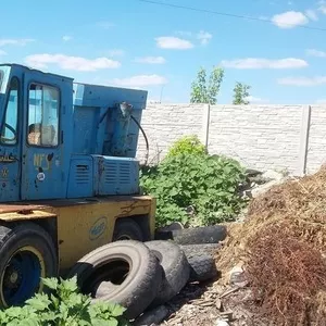 Продам погрузчик Львовский (5 тонн)
