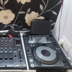 Продажа 2х Pioneer CDJ-2000 Nexus плюс 1 DJM-900 Nexus смеситель