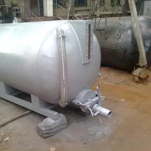 Ассенизаторные вакуумные цистерны.