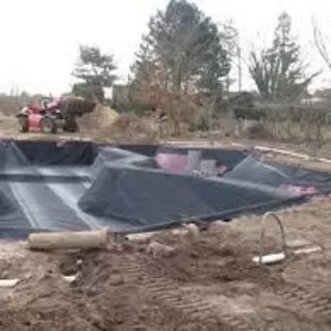 Пленка бутилкаучуковая для бассейна фонтана