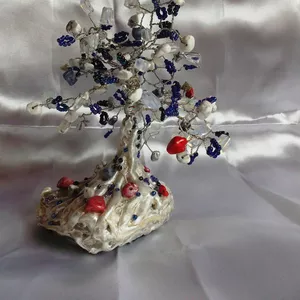 Дерево декоративное с натуральных камней яшма белая,  лунный камень