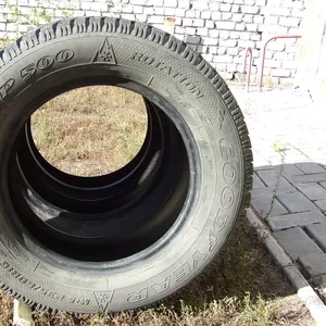 зимняя шиповання резина 235/60R16 GOOD YEAR