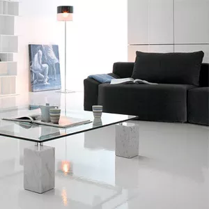 Итальянская мебель из стекла и стеклянные изделия: столы,  стулья