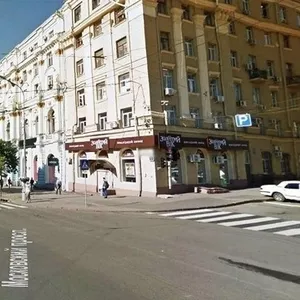 Сдам торговые помещения в аренду.
