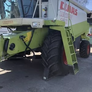 комбайн зерноуборочный Claas Lexion 460  ., наработка-3180м.ч