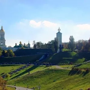 Участок 15 соток в центре Киева,  в Царском селе.