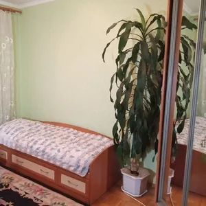Ліжко-місце для ночівель,  для жінки (2000 грн за місяць ночівель).