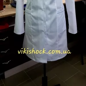 Медицинские (хирургические) белые и цветные халаты 