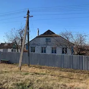 Продам добротный дом,  село Ржавчик,  Харьковская область