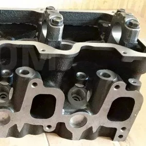 Головка циліндрів двигуна Toyota 2.4D 2L 2LT 2LTE