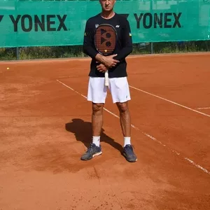 Заняття Тенісом,  оренда корту та турніри в Marina Tennis Club,  Київ.