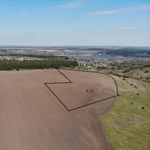 Знамените село Хлепча,  як на долоні. Ліс,  Річка. 6.18 га