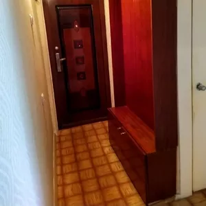 Продам вешалку для одежды 