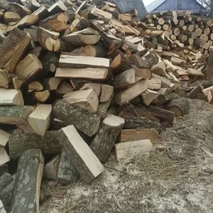 Якісні сухі дрова з доставкою по Луцьку та Волині
